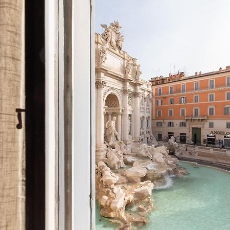 Iflat Trevi Fountain At Your Feet 罗马 外观 照片