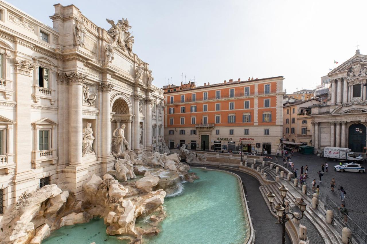 Iflat Trevi Fountain At Your Feet 罗马 外观 照片
